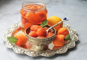 Абрикосовое варенье "Королевское" Абрикосовое варенье "Королевское"