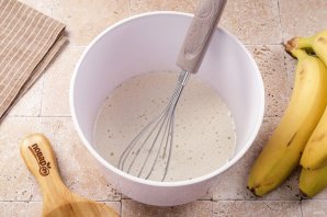 Заливной пирог с бананами